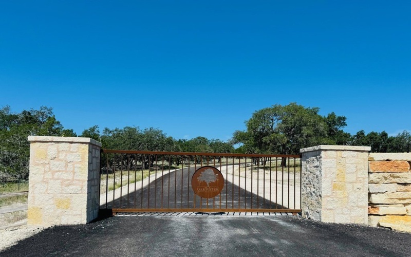 Pinnacle Dr, Fredericksburg, TX 78624, 4 Bedrooms Bedrooms, ,2 BathroomsBathrooms,Residential,For Sale,Pinnacle Dr,116138