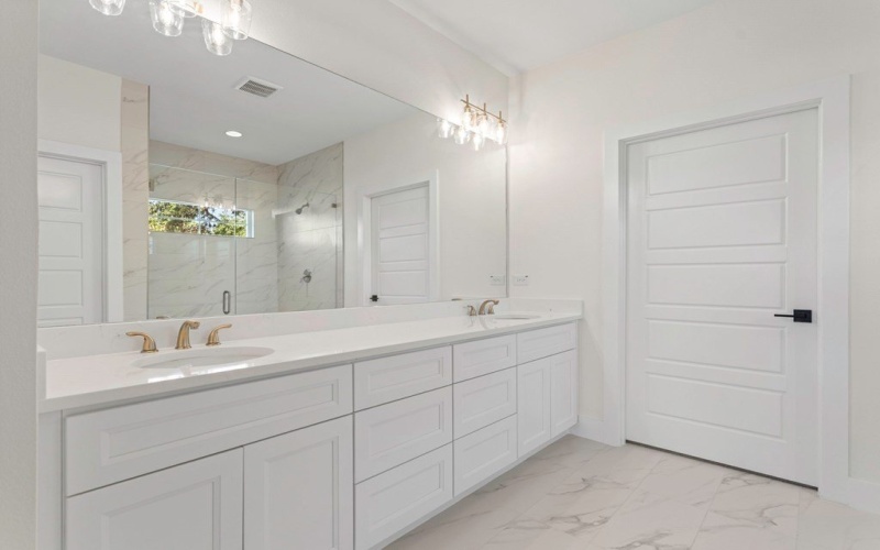 1901 Chateau Lane, Kerrville, TX 78028, 2 Bedrooms Bedrooms, ,2 BathroomsBathrooms,Residential,For Sale,1901 Chateau Lane,116338