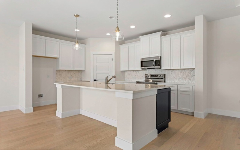 1901 Chateau Lane, Kerrville, TX 78028, 2 Bedrooms Bedrooms, ,2 BathroomsBathrooms,Residential,For Sale,1901 Chateau Lane,116338