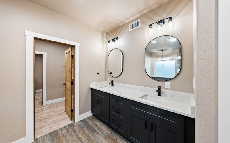 502 Sumack Dr W, Kerrville, TX 78028, 4 Habitaciones Habitaciones , ,2 BañosBaños,Residential,En Venta,502 Sumack Dr W,119140