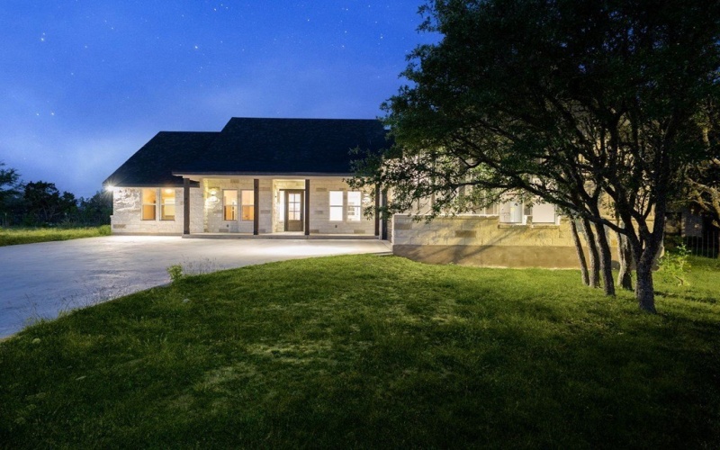 502 Sumack Dr W, Kerrville, TX 78028, 4 Habitaciones Habitaciones , ,2 BañosBaños,Residential,En Venta,502 Sumack Dr W,119140