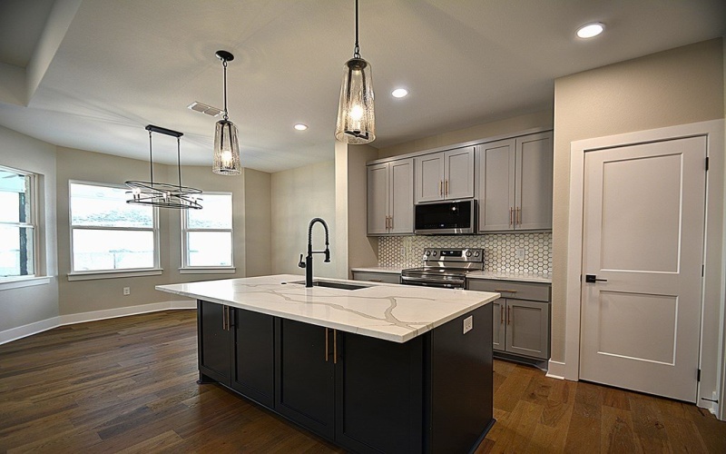 1806 Chateau Lane, Kerrville, TX 78028, 3 Bedrooms Bedrooms, ,2 BathroomsBathrooms,Residential,For Sale,1806 Chateau Lane,117718