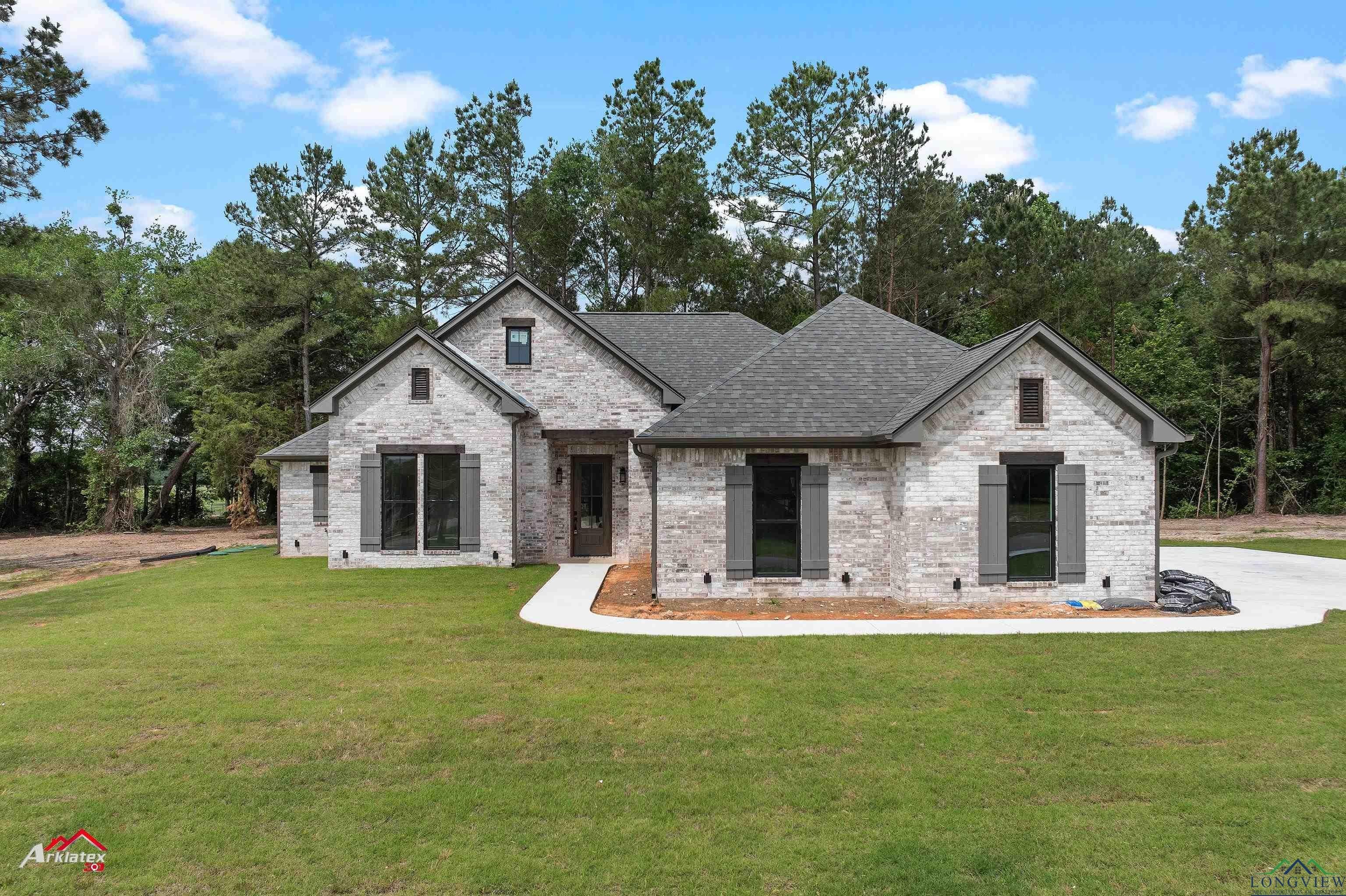 326 Clara Ln, Kilgore, TX 75662, 3 Bedrooms Bedrooms, ,2 BathroomsBathrooms,Residential,For Sale,326 Clara Ln,20252895