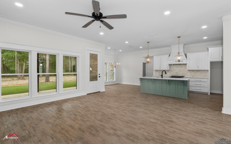326 Clara Ln, Kilgore, TX 75662, 3 Bedrooms Bedrooms, ,2 BathroomsBathrooms,Residential,For Sale,326 Clara Ln,20252895