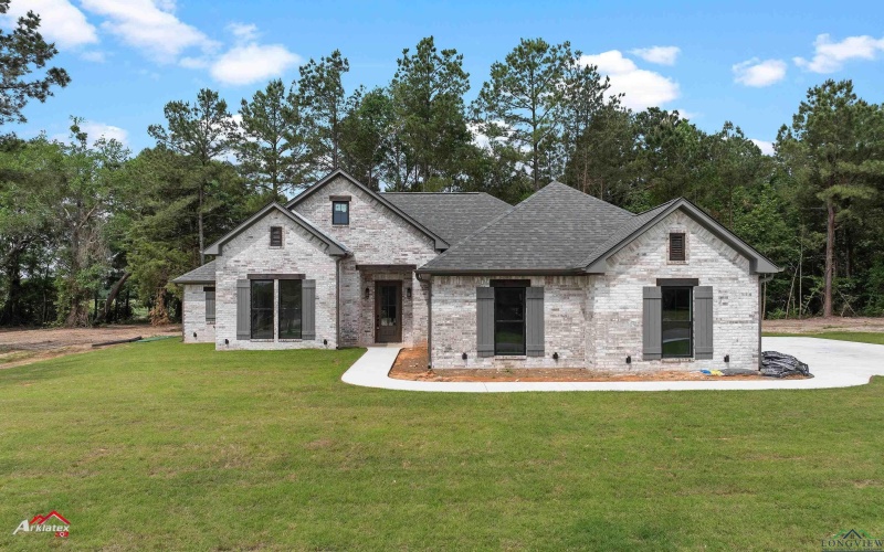 326 Clara Ln, Kilgore, TX 75662, 3 Bedrooms Bedrooms, ,2 BathroomsBathrooms,Residential,For Sale,326 Clara Ln,20252895