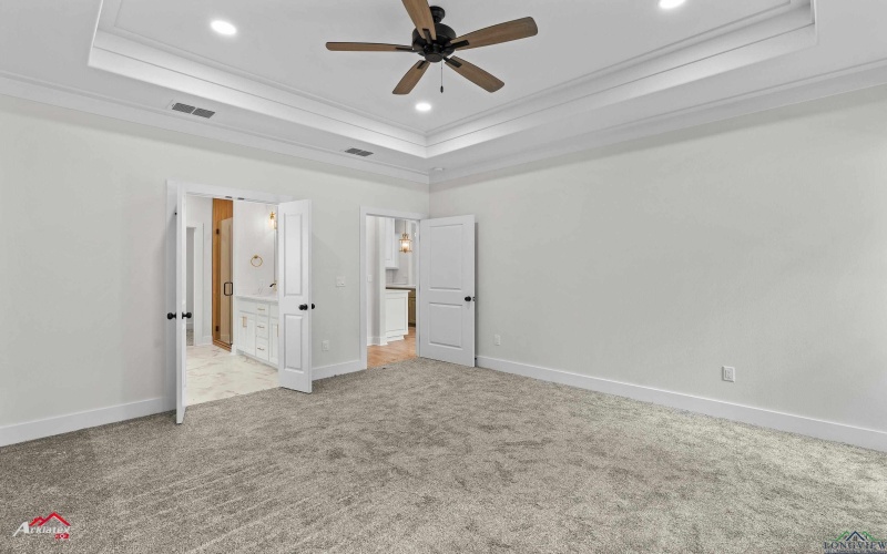 326 Clara Ln, Kilgore, TX 75662, 3 Bedrooms Bedrooms, ,2 BathroomsBathrooms,Residential,For Sale,326 Clara Ln,20252895