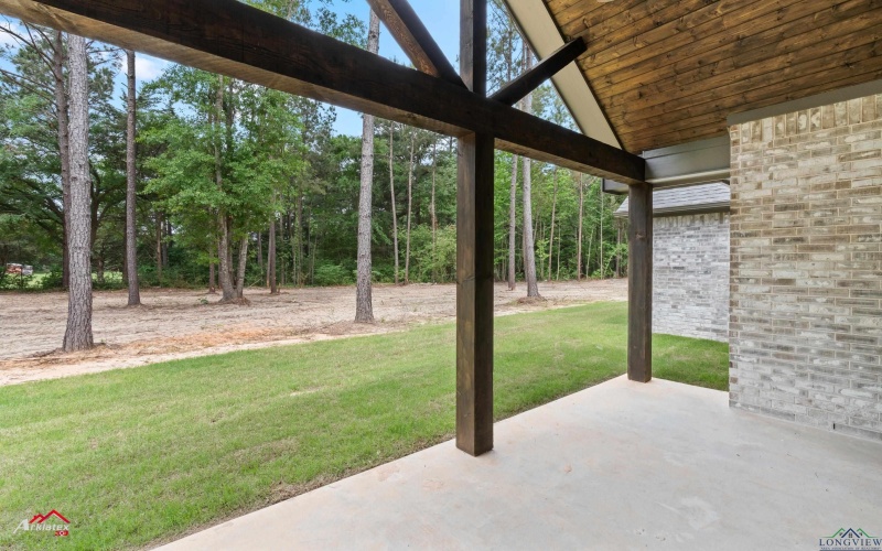 326 Clara Ln, Kilgore, TX 75662, 3 Bedrooms Bedrooms, ,2 BathroomsBathrooms,Residential,For Sale,326 Clara Ln,20252895