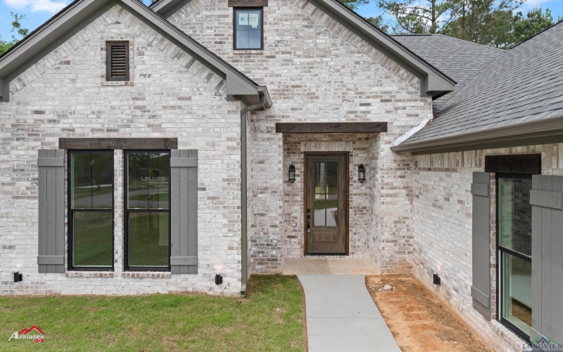326 Clara Ln, Kilgore, TX 75662, 3 Bedrooms Bedrooms, ,2 BathroomsBathrooms,Residential,For Sale,326 Clara Ln,20252895
