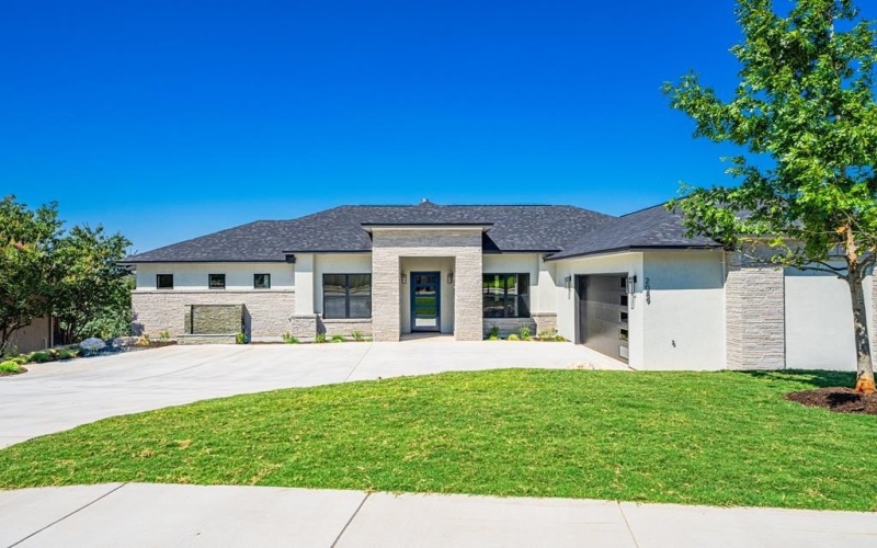2089 Summit Crest Dr, Kerrville, TX 78028, 4 Bedrooms Bedrooms, ,3 BathroomsBathrooms,Residential,For Sale,2089 Summit Crest Dr,117992