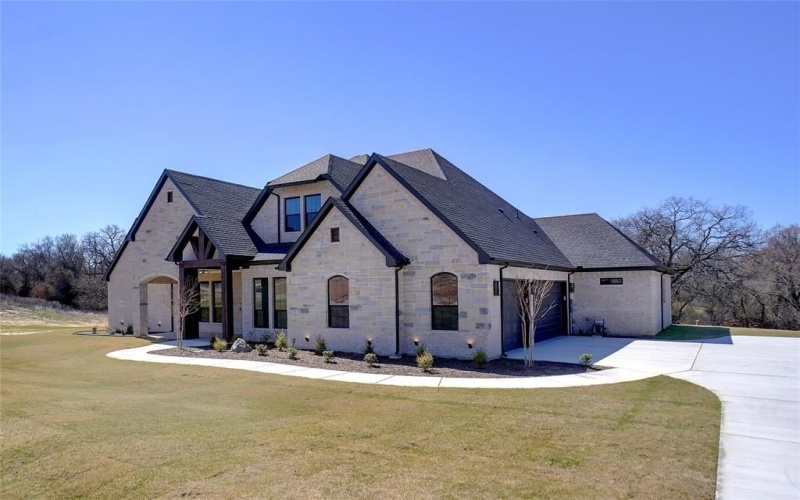 5021 Glenoaks Court, Weatherford, TX 76088, 4 Bedrooms Bedrooms, ,3 BathroomsBathrooms,Residential,For Sale,5021 Glenoaks Court,20868916