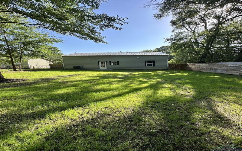 210 Empire St, Gladewater, TX 75647, 3 Bedrooms Bedrooms, ,2 BathroomsBathrooms,Residential,For Sale,210 Empire St,20253151