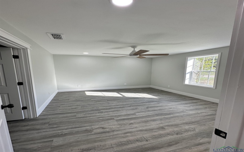 210 Empire St, Gladewater, TX 75647, 3 Bedrooms Bedrooms, ,2 BathroomsBathrooms,Residential,For Sale,210 Empire St,20253151