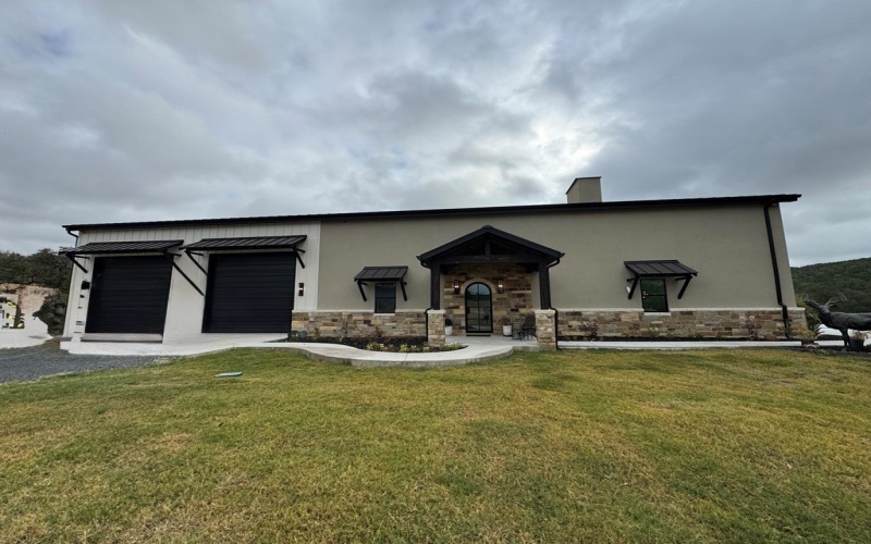 1275 Cypress Creek Rd, Kerrville, TX 78028, ,Granja,En Venta,1275 Cypress Creek Rd,118157
