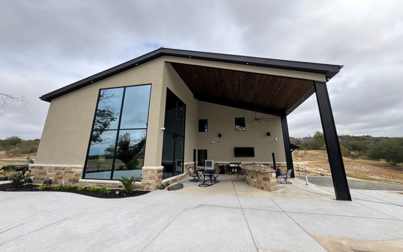 1275 Cypress Creek Rd, Kerrville, TX 78028, ,Granja,En Venta,1275 Cypress Creek Rd,118157
