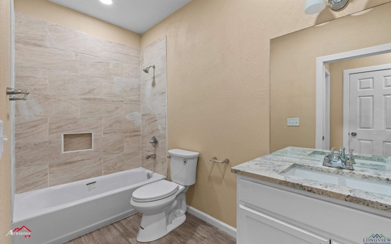 1406 Commerce, Kilgore, TX 75662, 3 Bedrooms Bedrooms, ,2 BathroomsBathrooms,Residential,For Sale,1406 Commerce,20253219