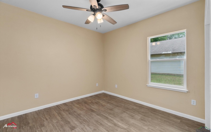 1406 Commerce, Kilgore, TX 75662, 3 Bedrooms Bedrooms, ,2 BathroomsBathrooms,Residential,For Sale,1406 Commerce,20253219