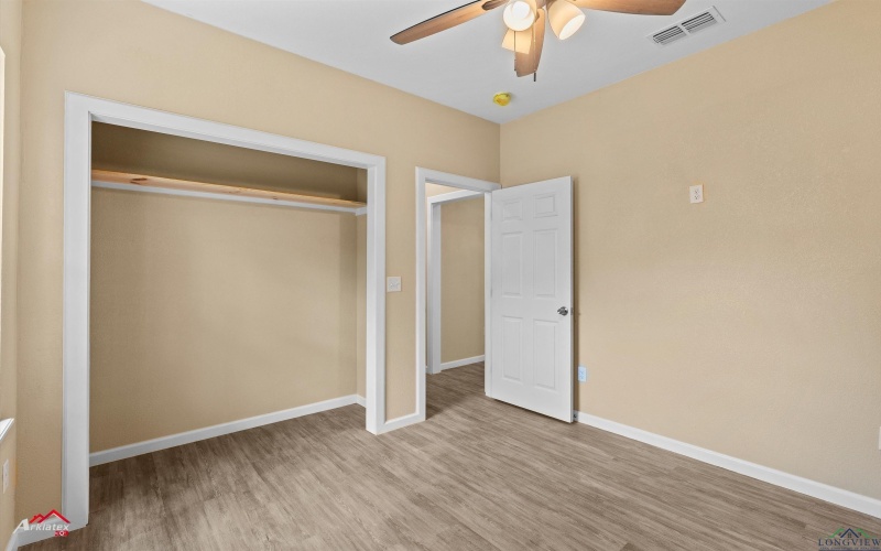 1406 Commerce, Kilgore, TX 75662, 3 Bedrooms Bedrooms, ,2 BathroomsBathrooms,Residential,For Sale,1406 Commerce,20253219