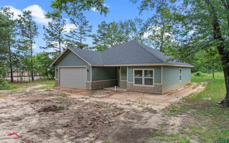 1406 Commerce, Kilgore, TX 75662, 3 Bedrooms Bedrooms, ,2 BathroomsBathrooms,Residential,For Sale,1406 Commerce,20253219