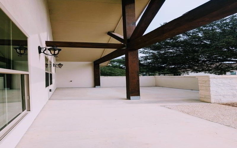 2015 N Chalet Circle, Kerrville, TX 78028, 3 Bedrooms Bedrooms, ,2 BathroomsBathrooms,Residential,For Sale,2015 N Chalet Circle,118336