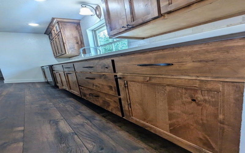2015 N Chalet Circle, Kerrville, TX 78028, 3 Bedrooms Bedrooms, ,2 BathroomsBathrooms,Residential,For Sale,2015 N Chalet Circle,118336