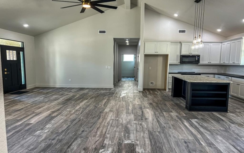 1706 N Valencia Dr, Kerrville, TX 78028, 3 Bedrooms Bedrooms, ,2 BathroomsBathrooms,Residential,For Sale,1706 N Valencia Dr,118378