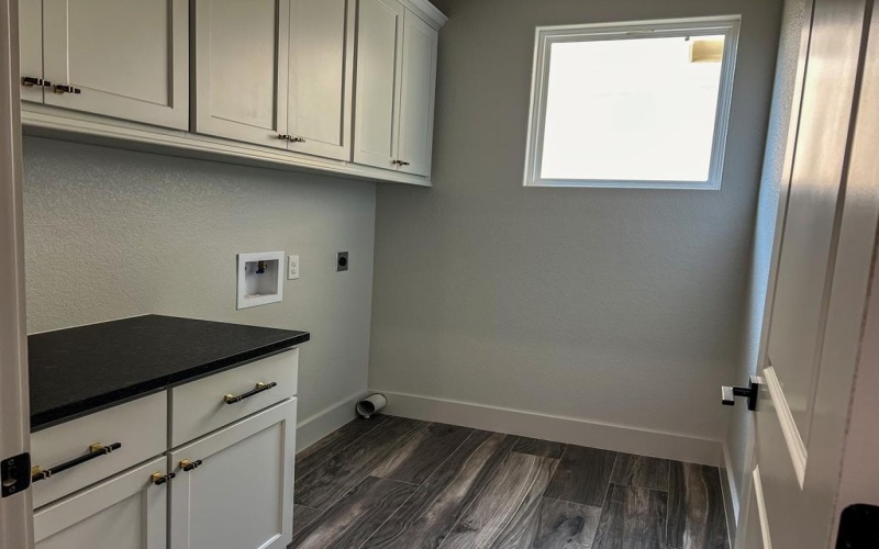 1706 N Valencia Dr, Kerrville, TX 78028, 3 Bedrooms Bedrooms, ,2 BathroomsBathrooms,Residential,For Sale,1706 N Valencia Dr,118378