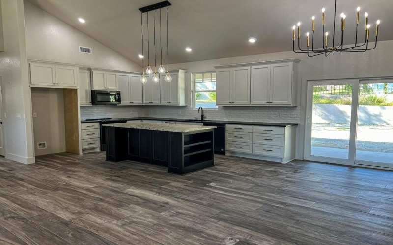 1706 N Valencia Dr, Kerrville, TX 78028, 3 Bedrooms Bedrooms, ,2 BathroomsBathrooms,Residential,For Sale,1706 N Valencia Dr,118378