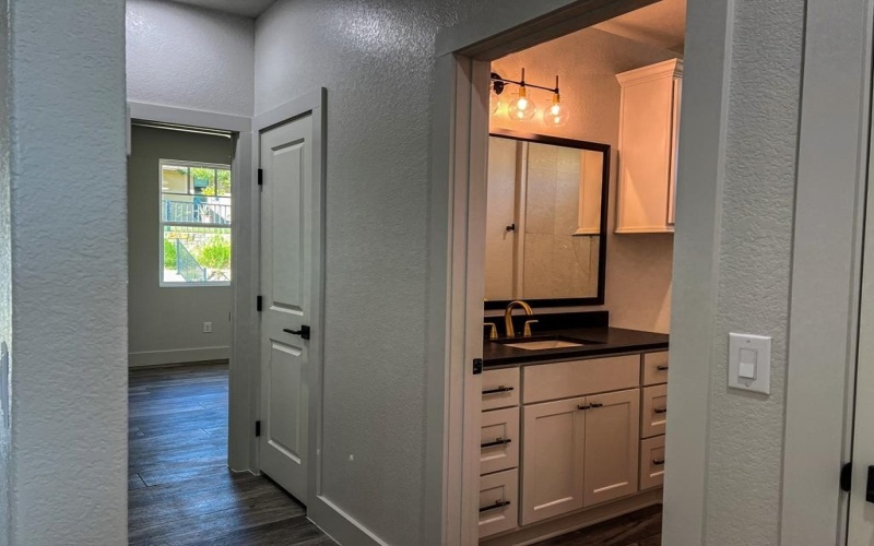 1706 N Valencia Dr, Kerrville, TX 78028, 3 Bedrooms Bedrooms, ,2 BathroomsBathrooms,Residential,For Sale,1706 N Valencia Dr,118378