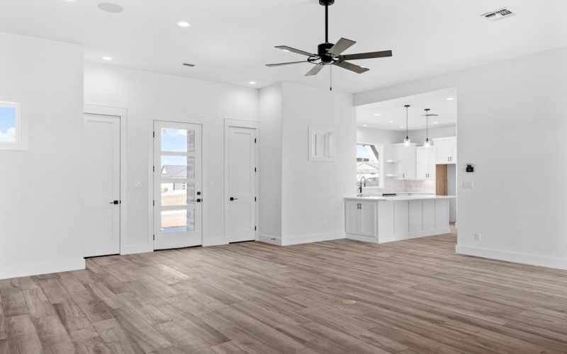 4528-12 Comanche Trace Dr, Kerrville, TX 78028, 3 Bedrooms Bedrooms, ,3 BathroomsBathrooms,Residential,For Sale,4528-12 Comanche Trace Dr,118500