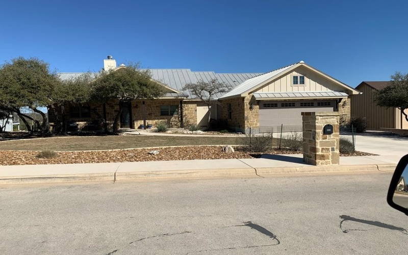 74 Tablerock Dr, Kerrville, TX 78028, 3 Bedrooms Bedrooms, ,2 BathroomsBathrooms,Residential,For Sale,74 Tablerock Dr,118656