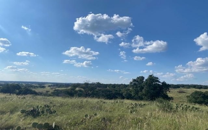 74 Tablerock Dr, Kerrville, TX 78028, 3 Bedrooms Bedrooms, ,2 BathroomsBathrooms,Residential,For Sale,74 Tablerock Dr,118656
