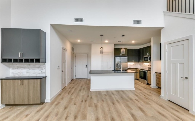 512 N Ewing Avenue #408, Dallas, TX 75203, 1 Bedroom Bedrooms, ,1 BathroomBathrooms,Residential Lease,For Rent,512 N Ewing Avenue,20866815