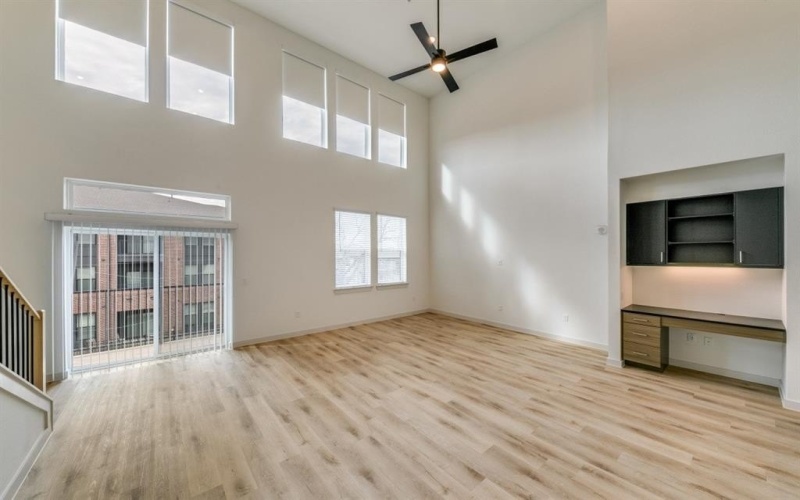 512 N Ewing Avenue #408, Dallas, TX 75203, 1 Bedroom Bedrooms, ,1 BathroomBathrooms,Residential Lease,For Rent,512 N Ewing Avenue,20866815