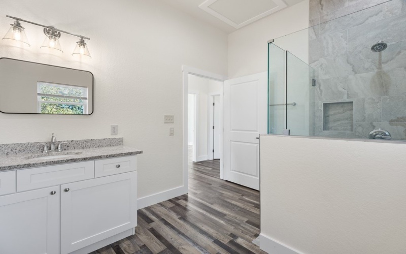 705-a Fifth St, Comfort, TX 78013, 1 Dormitorio Habitaciones , ,1 BañoBaños,Residential,En Venta,705-a Fifth St,118884