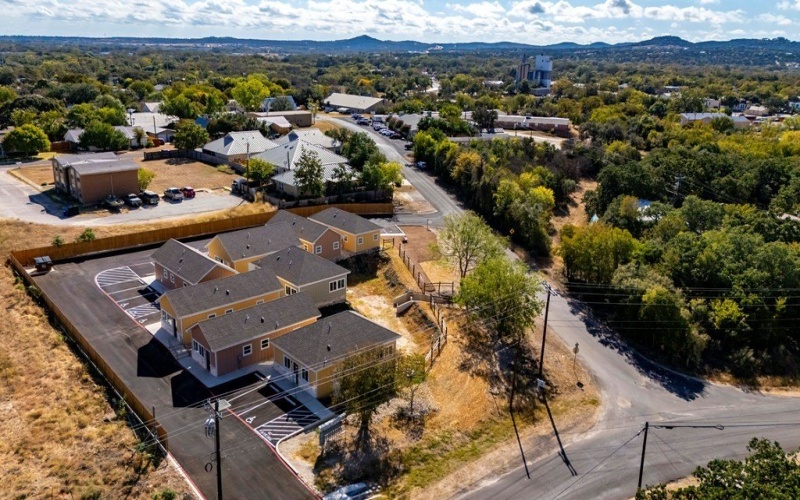705-a Fifth St, Comfort, TX 78013, 1 Dormitorio Habitaciones , ,1 BañoBaños,Residential,En Venta,705-a Fifth St,118884