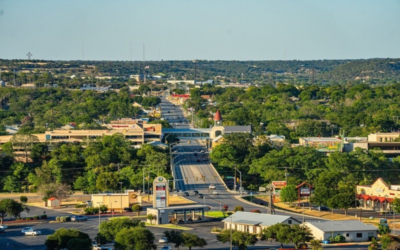 270 Lehmann Dr, Kerrville, TX 78028, 4 Habitaciones Habitaciones , ,6 BañosBaños,Residential,En Venta,270 Lehmann Dr,118887