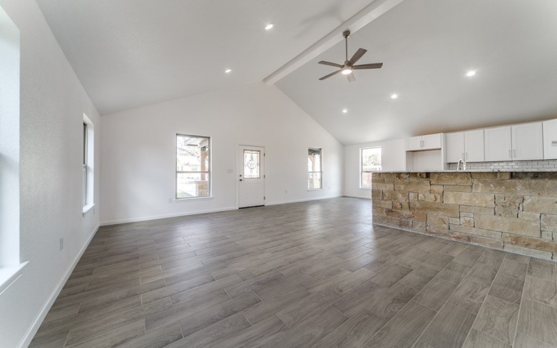 329 Cottage St, Kerrville, TX 78028, 3 Bedrooms Bedrooms, ,2 BathroomsBathrooms,Residential,For Sale,329 Cottage St,118931