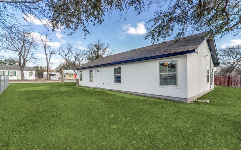 329 Cottage St, Kerrville, TX 78028, 3 Bedrooms Bedrooms, ,2 BathroomsBathrooms,Residential,For Sale,329 Cottage St,118931