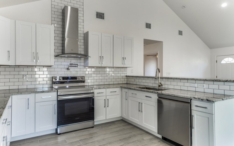 329 Cottage St, Kerrville, TX 78028, 3 Bedrooms Bedrooms, ,2 BathroomsBathrooms,Residential,For Sale,329 Cottage St,118931