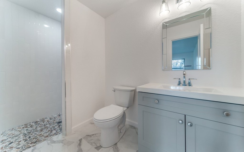 329 Cottage St, Kerrville, TX 78028, 3 Bedrooms Bedrooms, ,2 BathroomsBathrooms,Residential,For Sale,329 Cottage St,118931