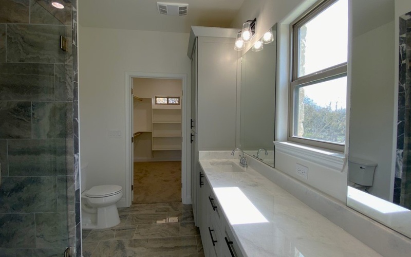 97 W Westwood Lane, Kerrville, TX 78028, 3 Bedrooms Bedrooms, ,2 BathroomsBathrooms,Residential,For Sale,97 W Westwood Lane,118943