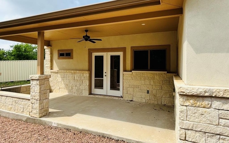 97 W Westwood Lane, Kerrville, TX 78028, 3 Bedrooms Bedrooms, ,2 BathroomsBathrooms,Residential,For Sale,97 W Westwood Lane,118943