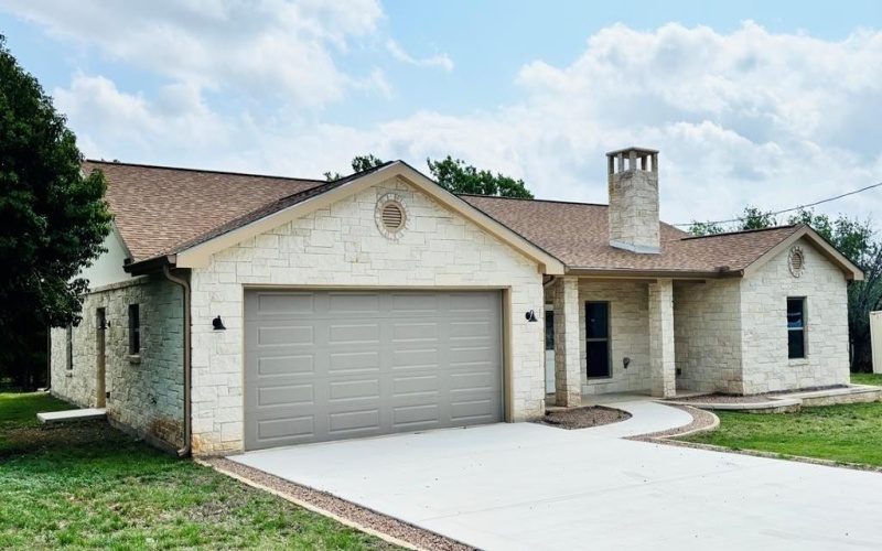 97 W Westwood Lane, Kerrville, TX 78028, 3 Bedrooms Bedrooms, ,2 BathroomsBathrooms,Residential,For Sale,97 W Westwood Lane,118943
