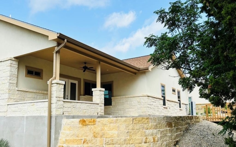 97 W Westwood Lane, Kerrville, TX 78028, 3 Bedrooms Bedrooms, ,2 BathroomsBathrooms,Residential,For Sale,97 W Westwood Lane,118943