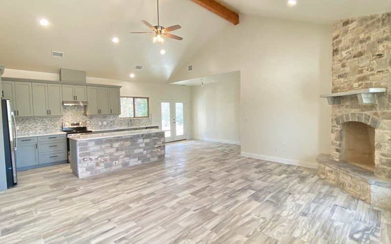 97 W Westwood Lane, Kerrville, TX 78028, 3 Bedrooms Bedrooms, ,2 BathroomsBathrooms,Residential,For Sale,97 W Westwood Lane,118943