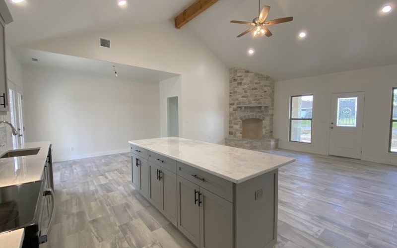 97 W Westwood Lane, Kerrville, TX 78028, 3 Bedrooms Bedrooms, ,2 BathroomsBathrooms,Residential,For Sale,97 W Westwood Lane,118943