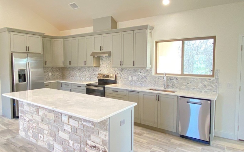 97 W Westwood Lane, Kerrville, TX 78028, 3 Bedrooms Bedrooms, ,2 BathroomsBathrooms,Residential,For Sale,97 W Westwood Lane,118943