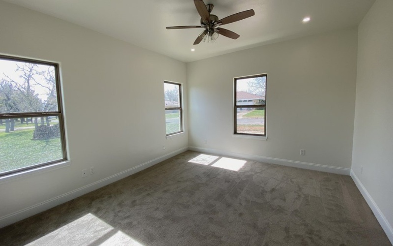 97 W Westwood Lane, Kerrville, TX 78028, 3 Bedrooms Bedrooms, ,2 BathroomsBathrooms,Residential,For Sale,97 W Westwood Lane,118943