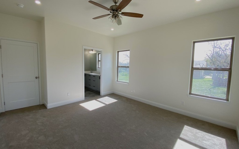 97 W Westwood Lane, Kerrville, TX 78028, 3 Bedrooms Bedrooms, ,2 BathroomsBathrooms,Residential,For Sale,97 W Westwood Lane,118943