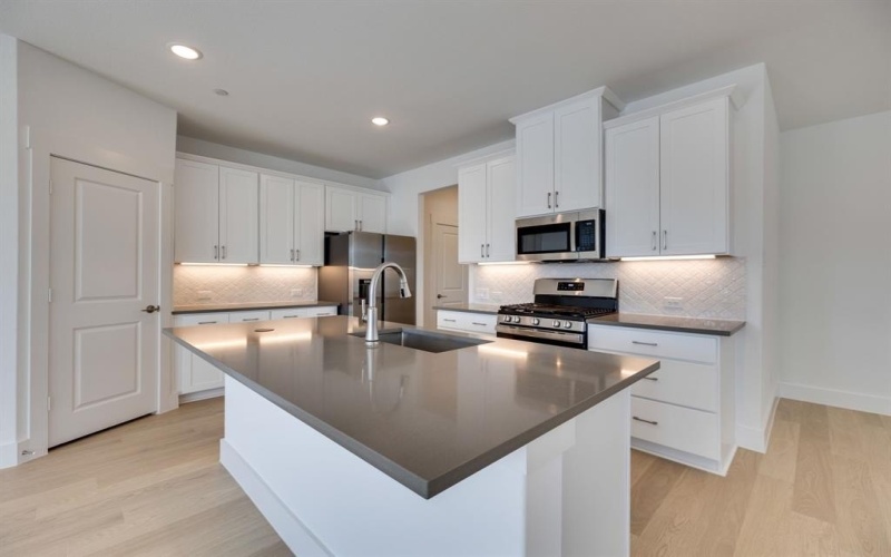 8825 Enclave Way, Northlake, TX 76262, 3 Habitaciones Habitaciones , ,2 BañosBaños,Residential Lease,En Alquiler,8825 Enclave Way,20868962